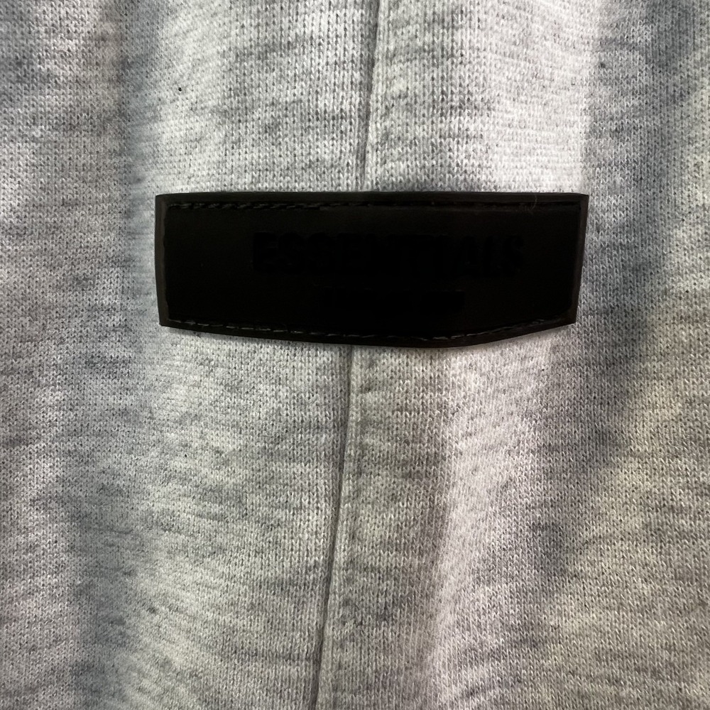 Essentials Fear of God Men's Gray Sweat Shorts Drawstring Elastic Waist Logo - Picture 7 of 10
